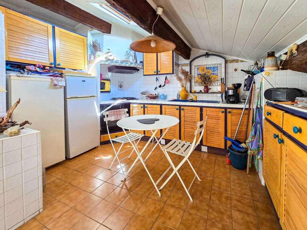Centre-ville  Un appartement au charme unique, comme une maison sur les toits - photo 4