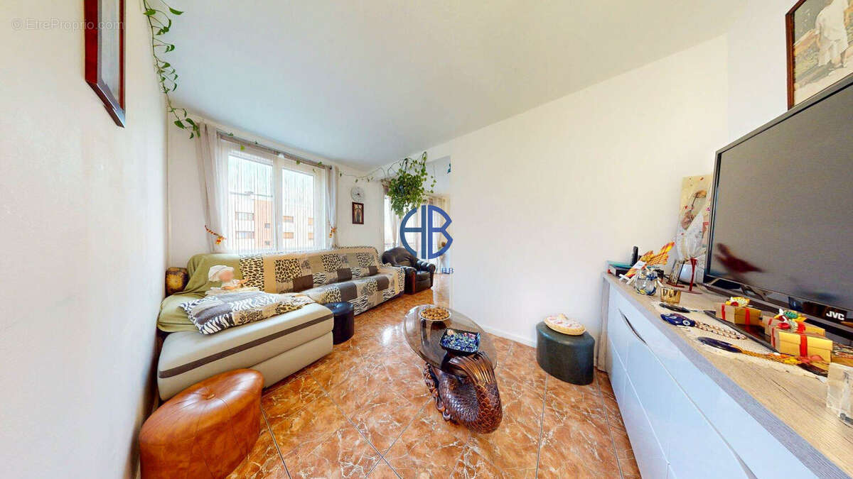 Appartement à BONDY