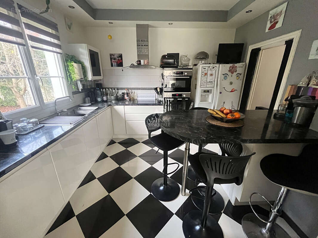 Maison à SAINT-OUEN-L&#039;AUMONE