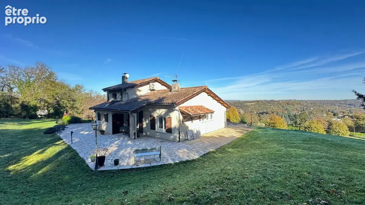 Maison Vienne 8 pièce(s) 237.49 m2 - photo 1