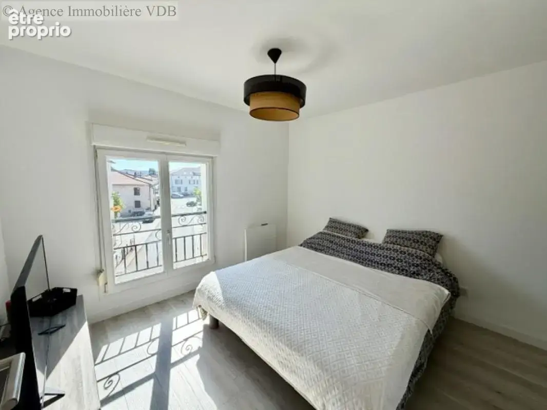 À 15 min de Nancy : F3 récent, 2 chambres, parking sécurisé - photo 2