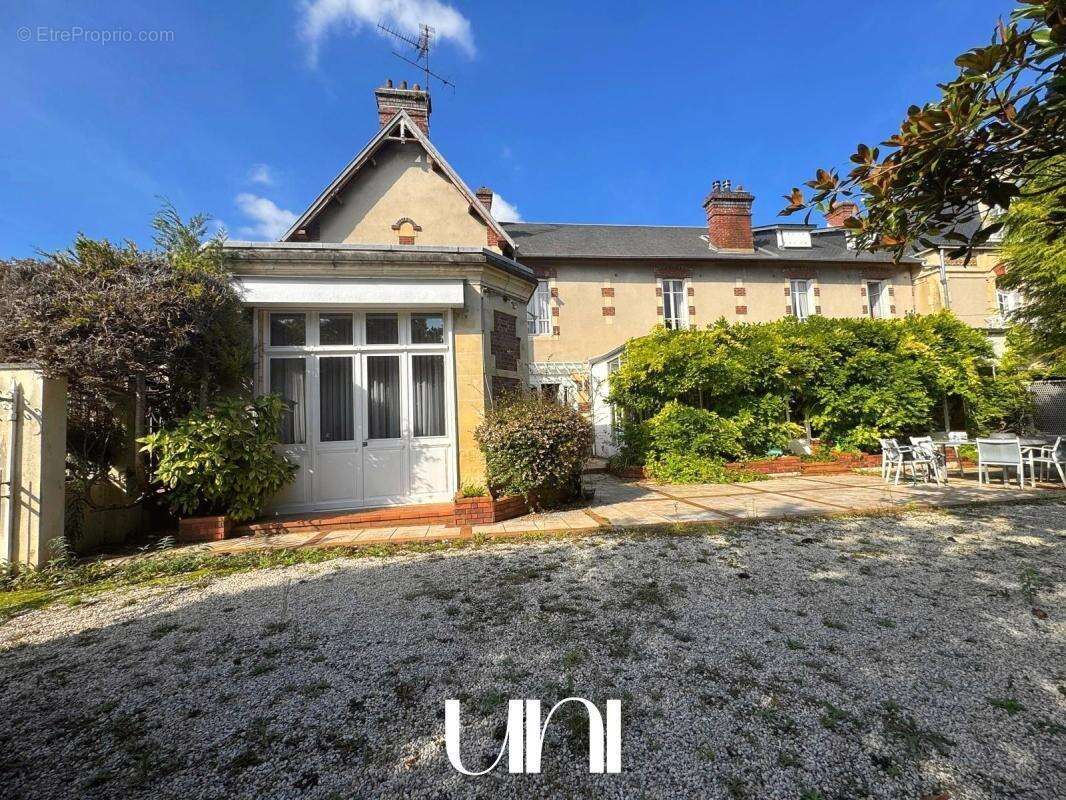 Maison à HEROUVILLE-SAINT-CLAIR