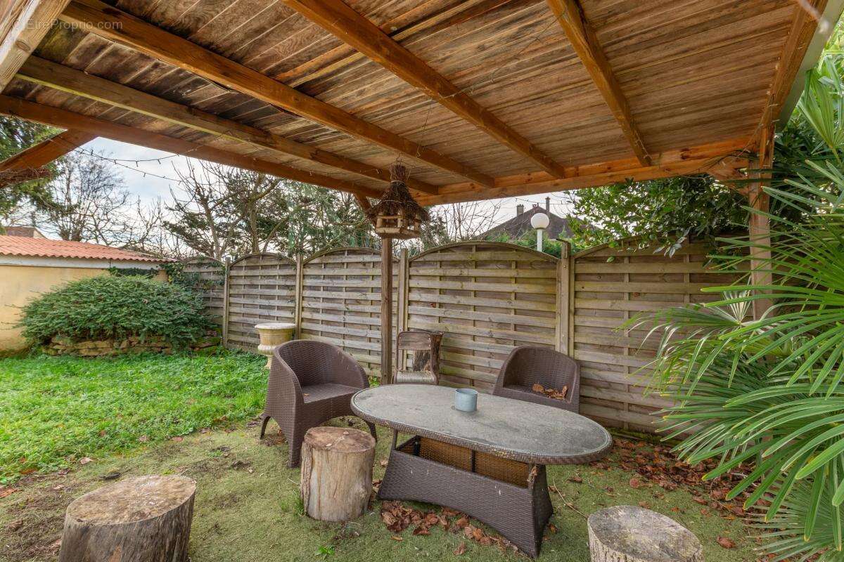 Maison à CHATEAU-GAILLARD