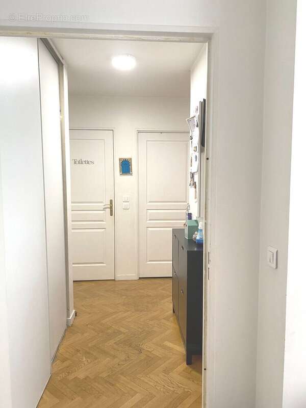 Appartement à PARIS-19E