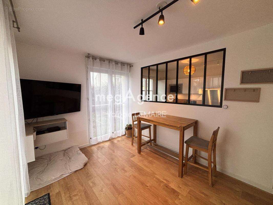 Appartement à GRISY-SUISNES