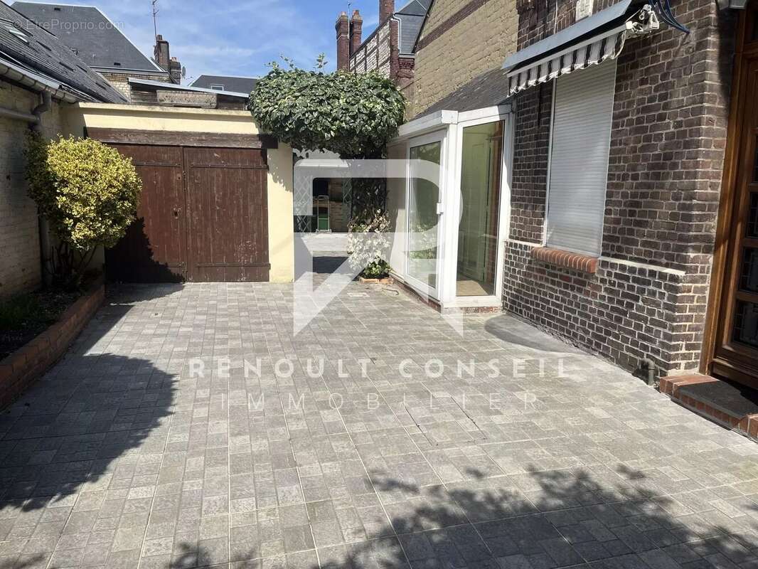 Maison en brique avec 3 chambres à Sotteville-lès-Rouen - photo 3
