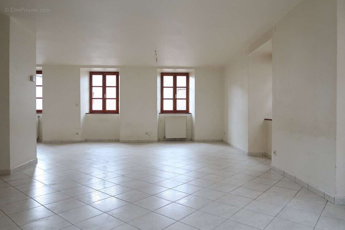 Appartement à LAPTE