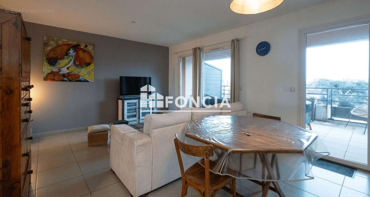 Appartement à TOURNON-SUR-RHONE