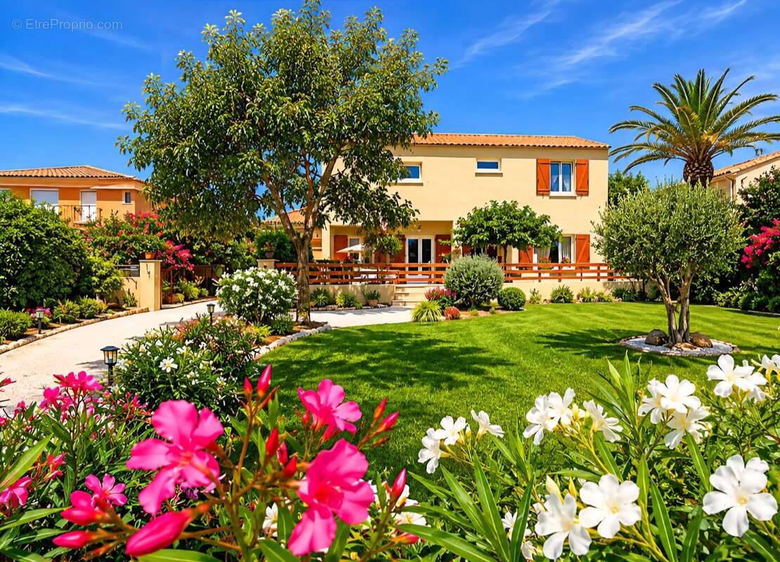 Maison à HYERES