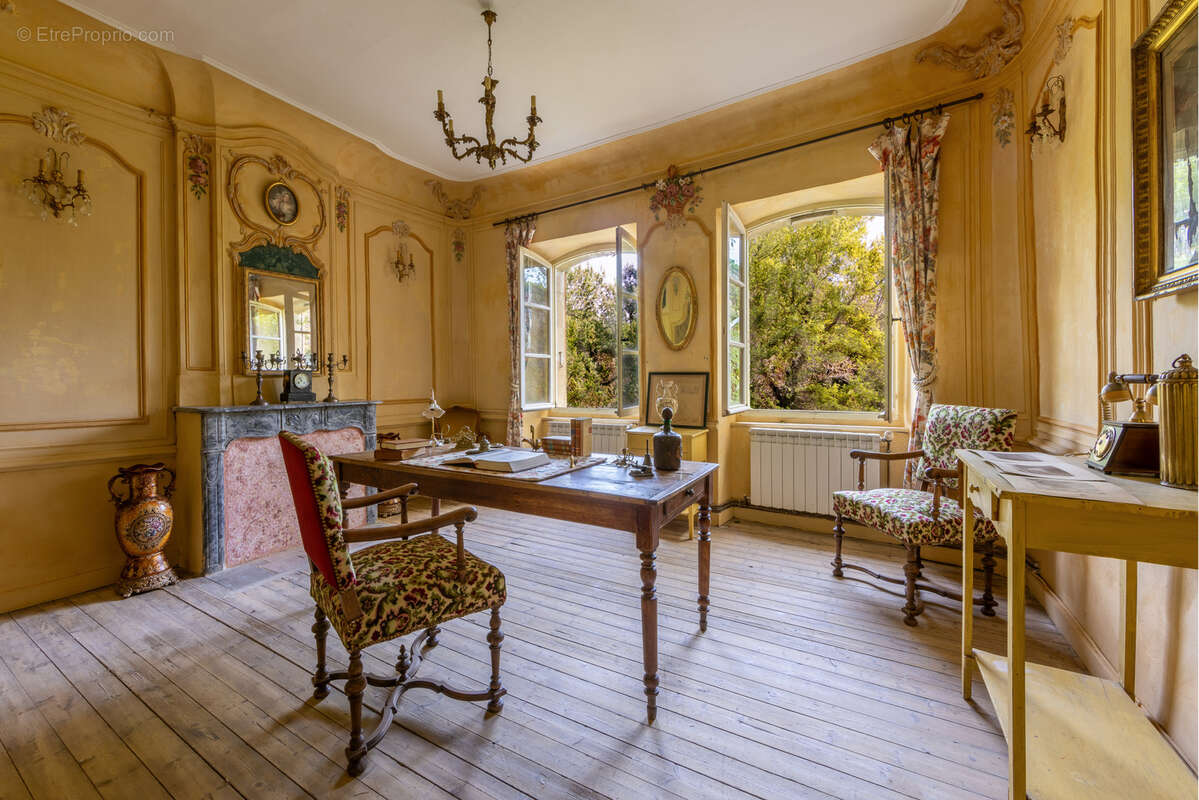 Maison à VENEJAN