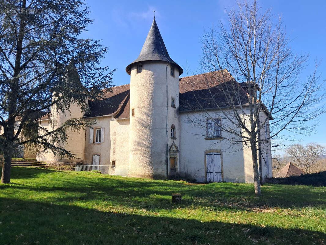 Maison à GAGNAC-SUR-CERE