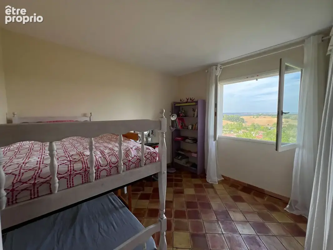 Maison sur les hauteurs - Superbe vue et cadre privilégié - photo 10