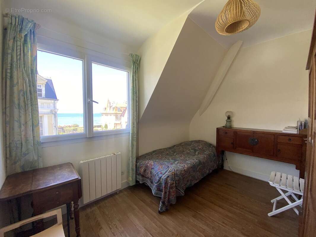 Maison à BLONVILLE-SUR-MER