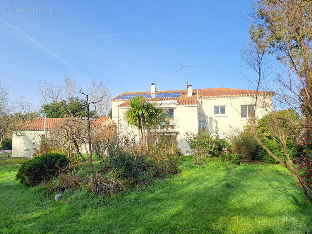 Maison 164 m² à Le Perrier  - photo 14