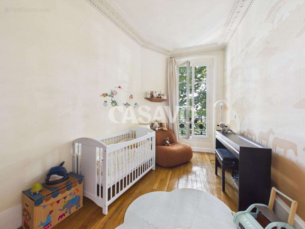 Appartement à SURESNES