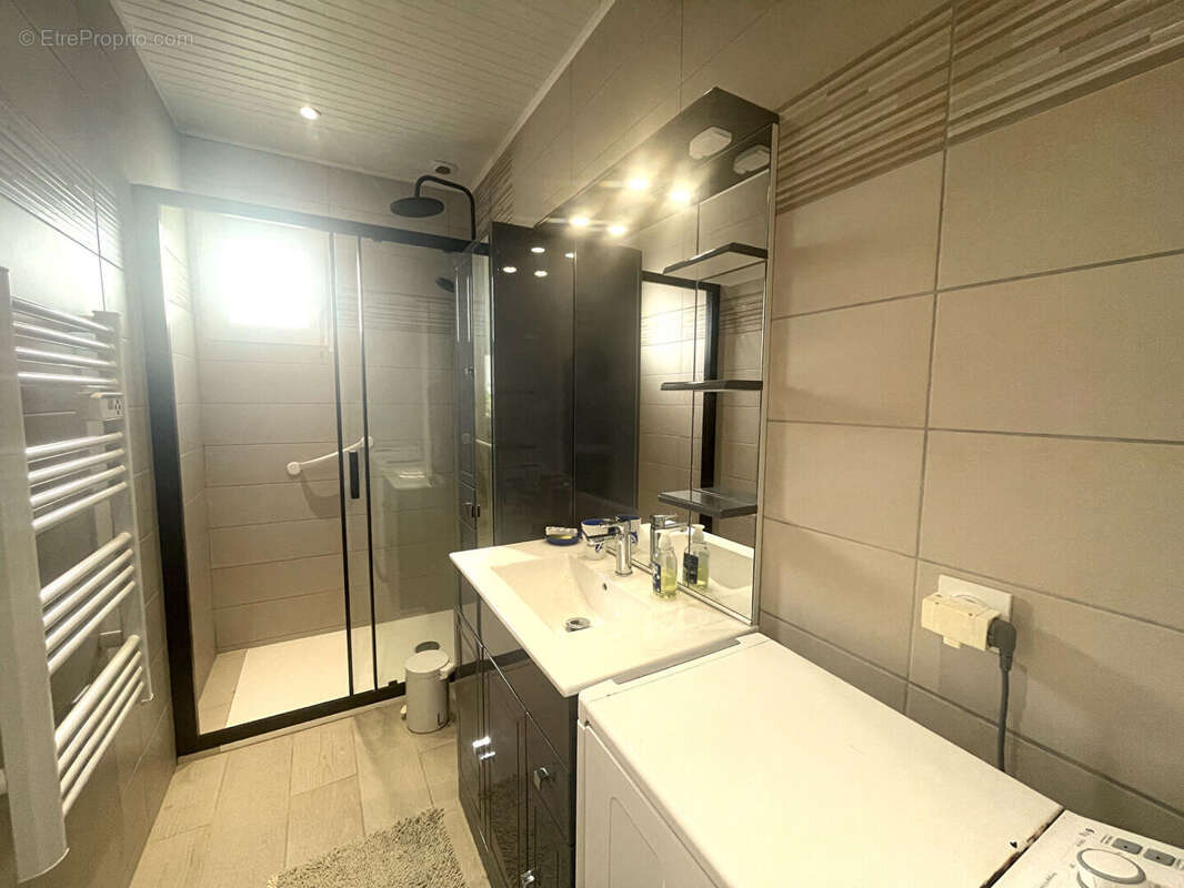 Maison à LA BREE-LES-BAINS