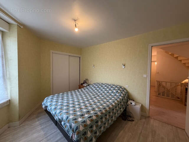 Murs et fonds de bar licence iv avec maison 4 chambres - photo 18