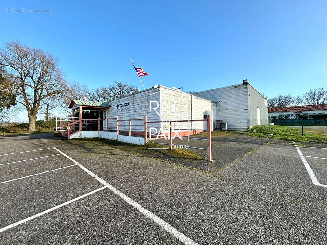 Commerce à PARTHENAY