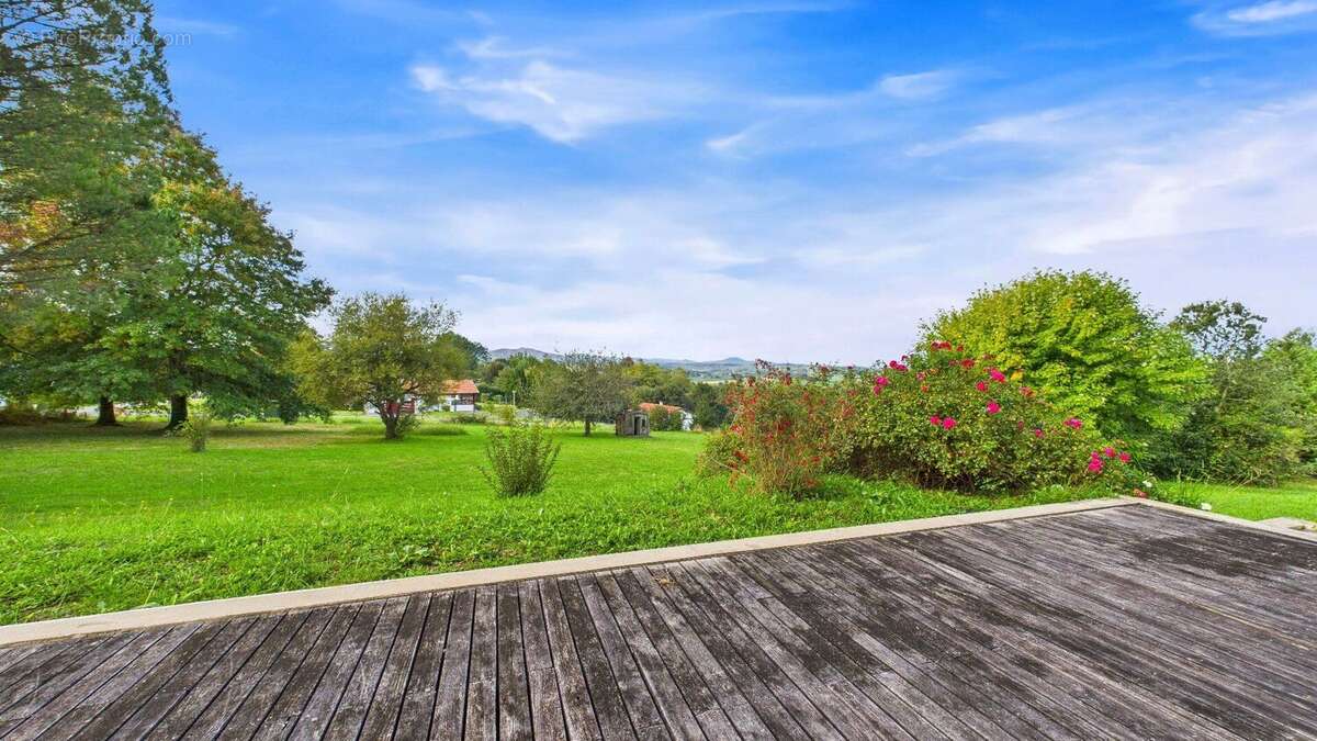 Maison 10 pièces 316 m² sur terrain de 4000 m² - photo 16