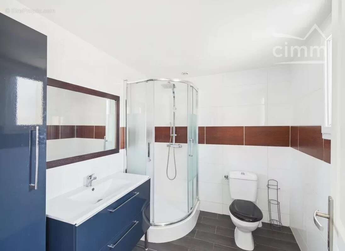 Appartement à SILLANS