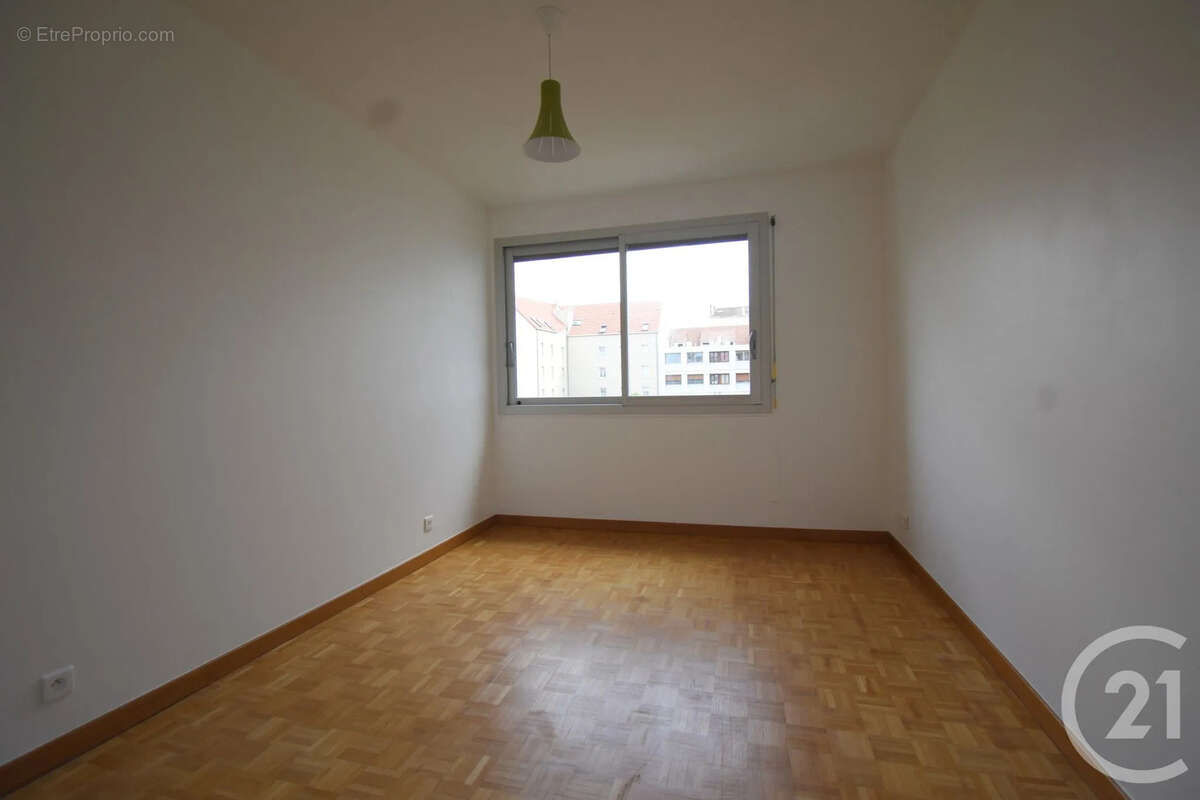 Appartement 68 m² à Vichy  - photo 7