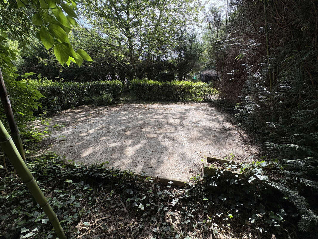 Terrain à PERIGUEUX