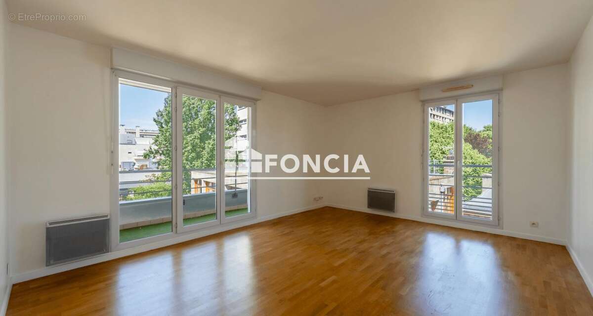 Appartement à PARIS-20E