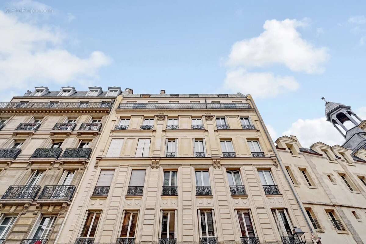Appartement à PARIS-4E