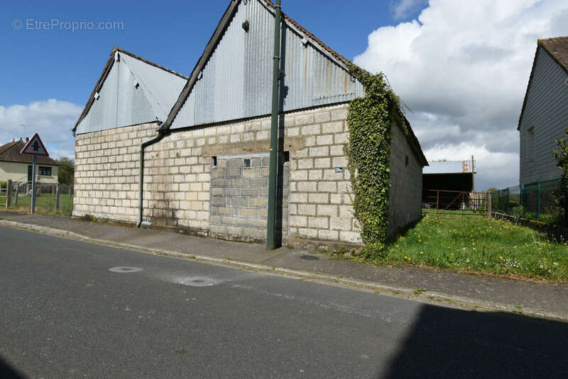 Terrain à SAINT-BOMER-LES-FORGES