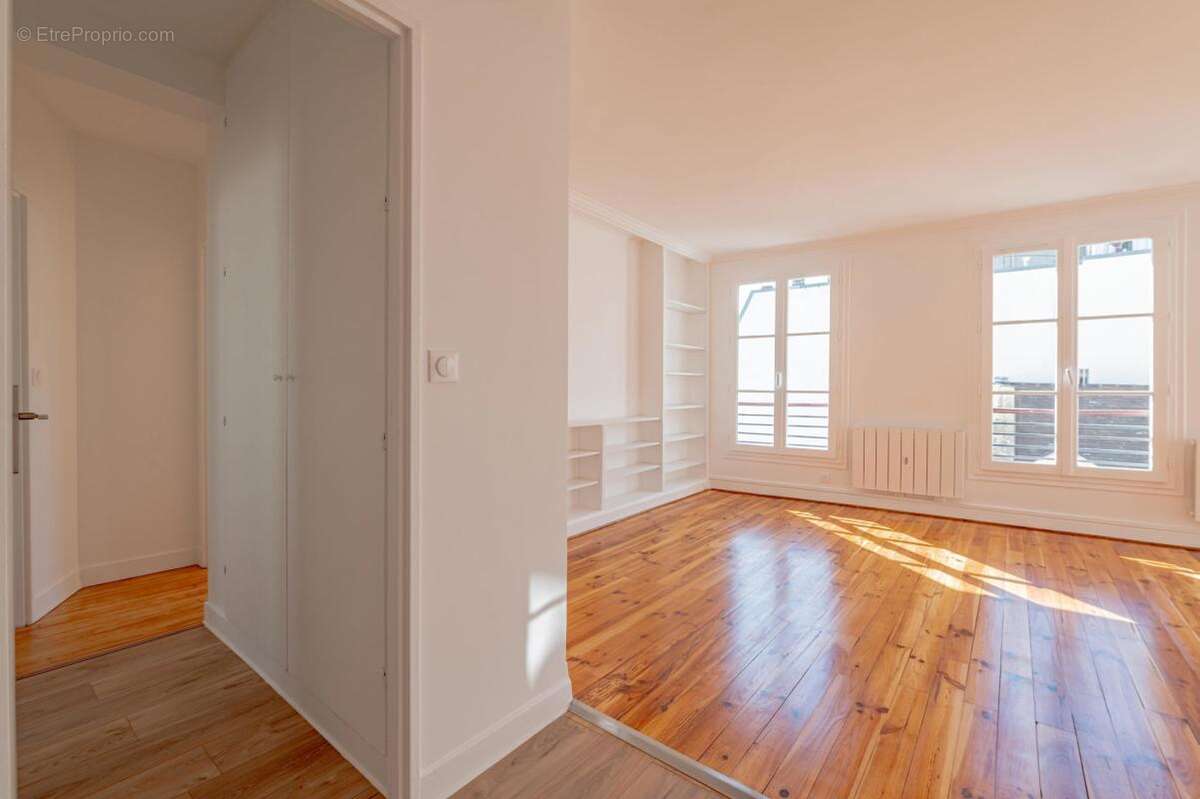 Appartement à PARIS-3E