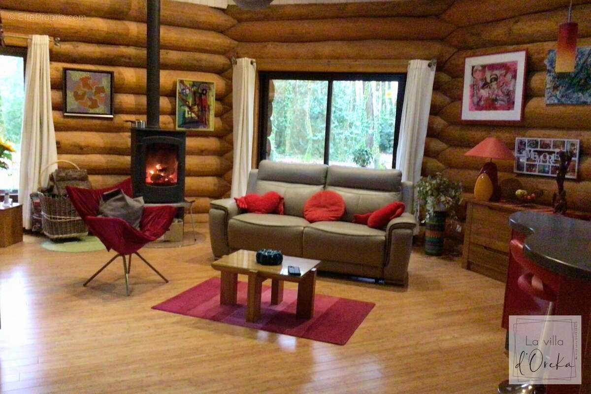 Maison à COMMENSACQ