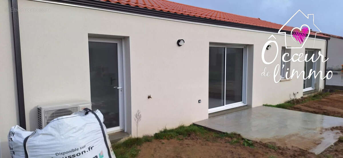 Maison à NESMY