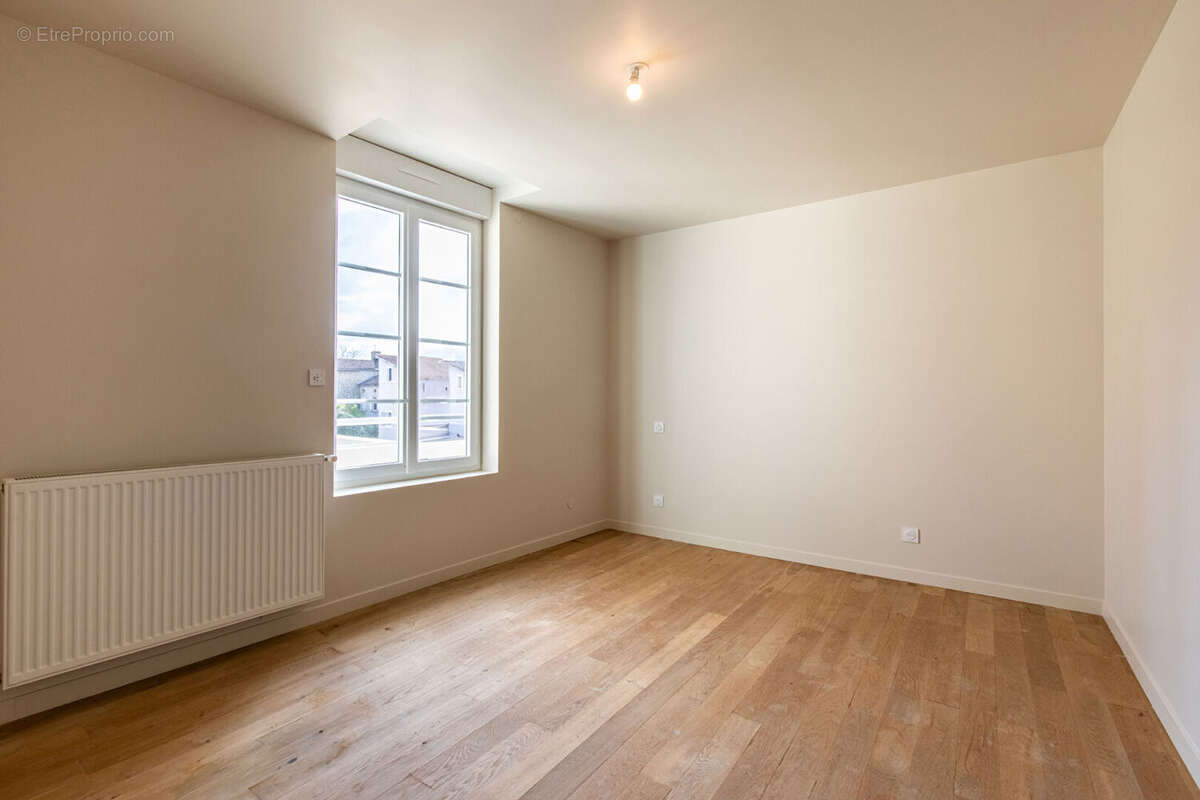 Rare en centre-ville ? maison rénovée avec terrasse intime - photo 6