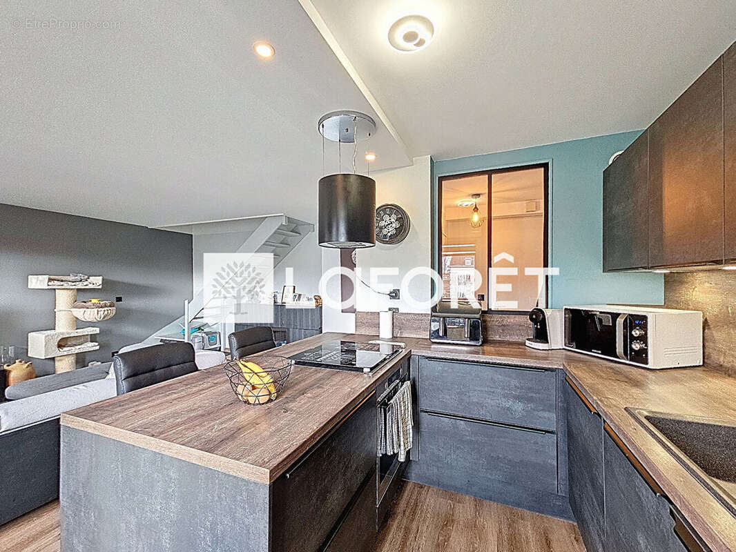 Appartement à MOISSY-CRAMAYEL