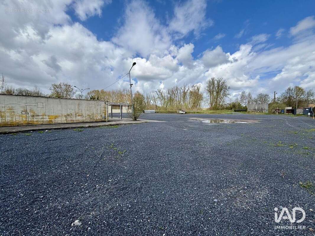 Photo 6 - Commerce à DECHY