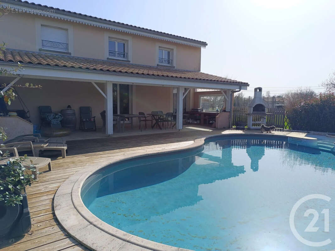 Maison à LA BARDE