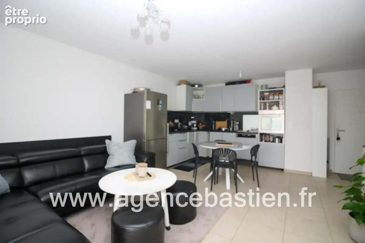Appartement T4 avec jardin et terrasse - A vendre à Crozet - photo 4