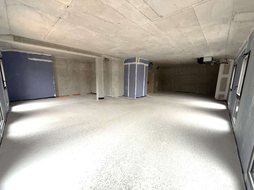 Commerce à SANARY-SUR-MER