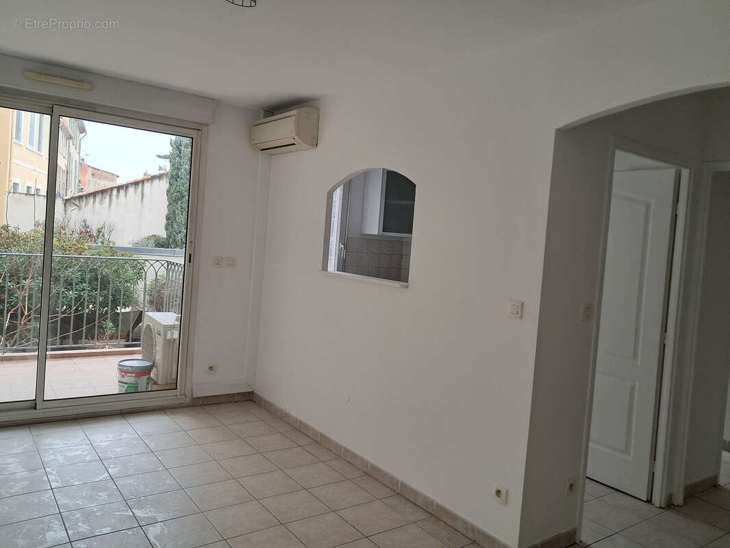 Appartement à HYERES