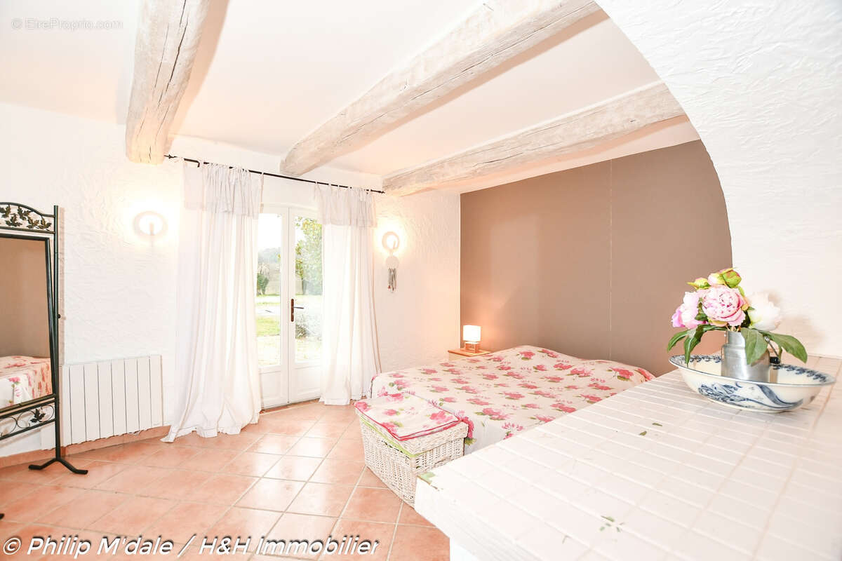 Maison à GORDES