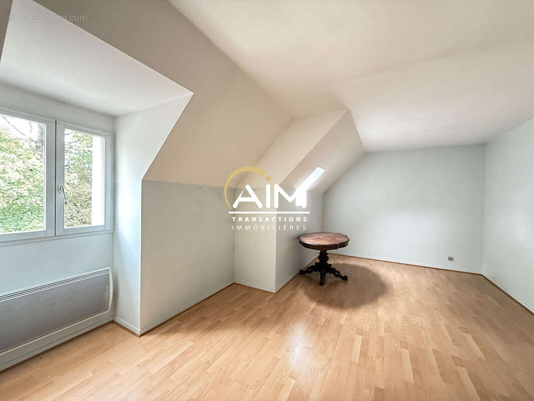 Maison à MONTLOUIS-SUR-LOIRE