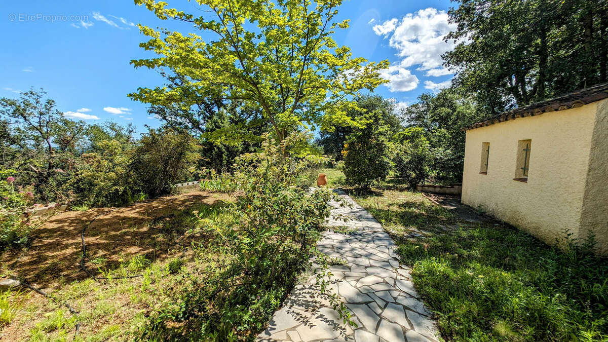 Maison à LAROQUE-DES-ALBERES