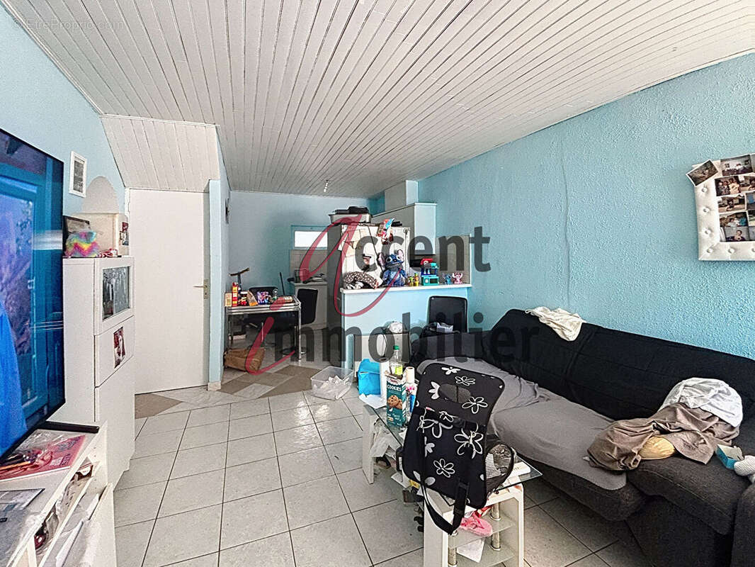 Immeuble Cavaillon 10 pièce(s) 494.6 m2 - photo 10