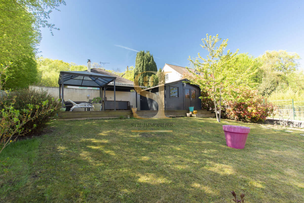 Maison à BOUSSY-SAINT-ANTOINE