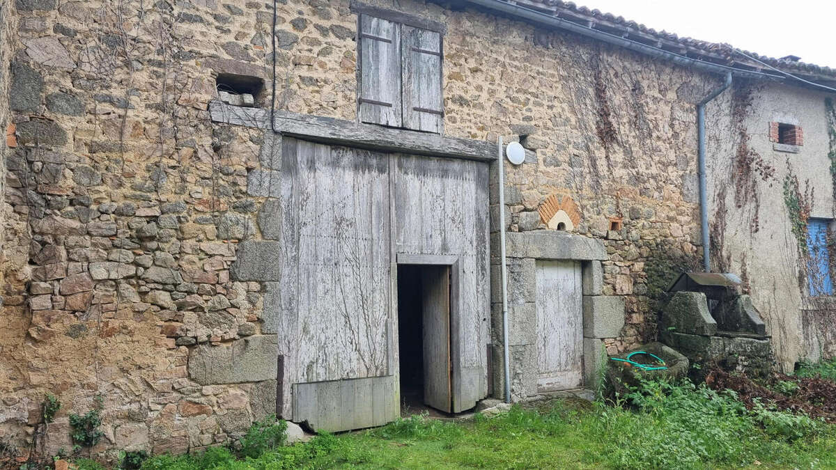 20251023_143301 - Maison à SAINT-ESTEPHE