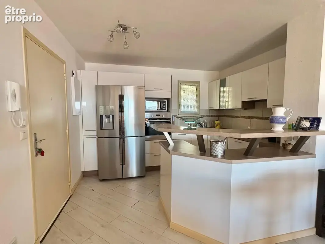 À vendre   coeur du lavandou - t3 vue mer - photo 9