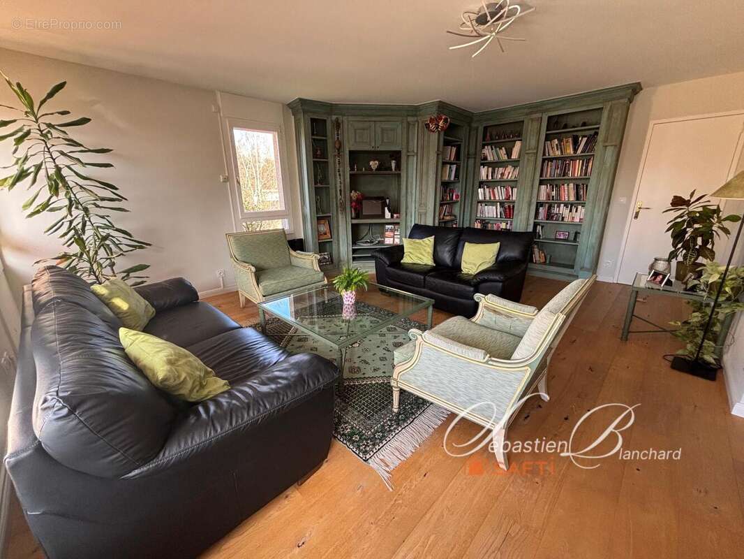 Photo 2 - Appartement à FERNEY-VOLTAIRE