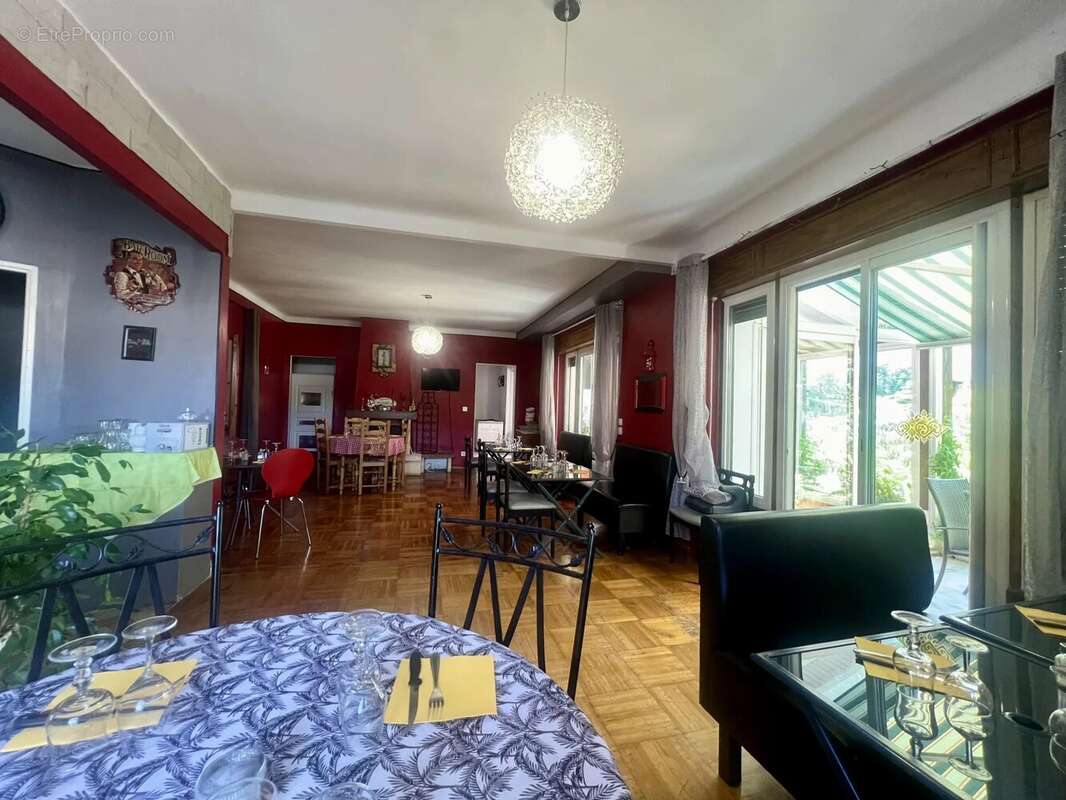 Maison avec jardin privé et potentiel de revenus - photo 7