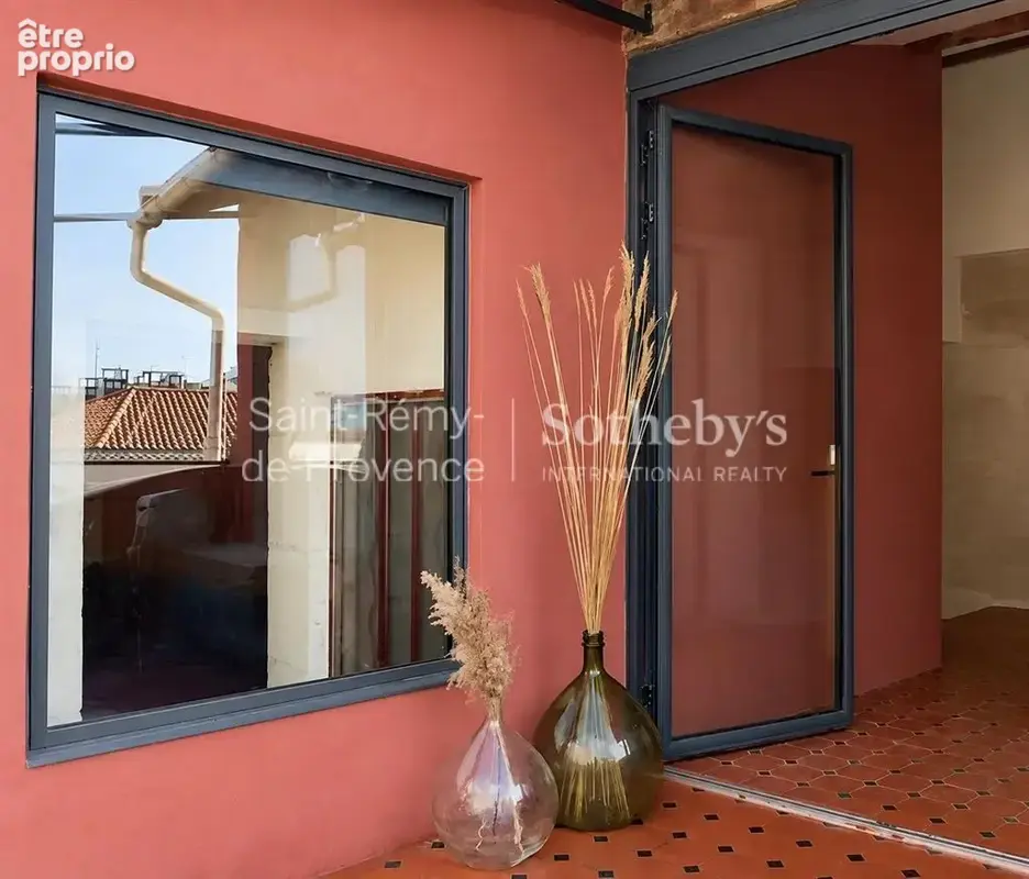 Appartement rénové avec terrasse - photo 5