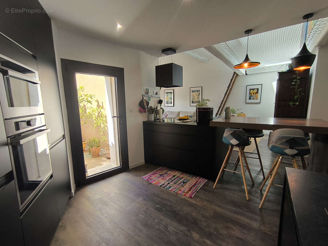 Maison à SAINT-LAURENT-DE-LA-CABRERISSE